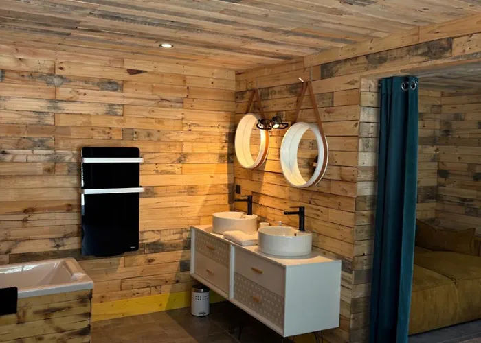 Διαμέρισμα And *